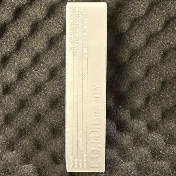 R.E.M. Beauty On Your Collar Plumping Lip Gloss - Picture 3 of 9